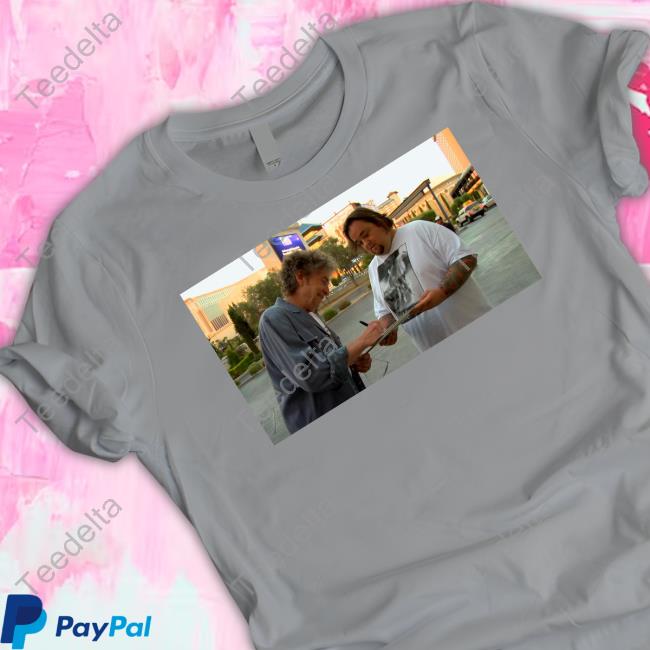 Cinnamon Bun Wearing Bob Dylan Meets Chumlee Sweatshirt Cinnamon Bun Wearing Bob Dylan Meets Chumlee Sweatshirt