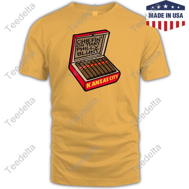 573Tees Merch Chiefin' On That Philly Blunt Kansas City Sweatshirt